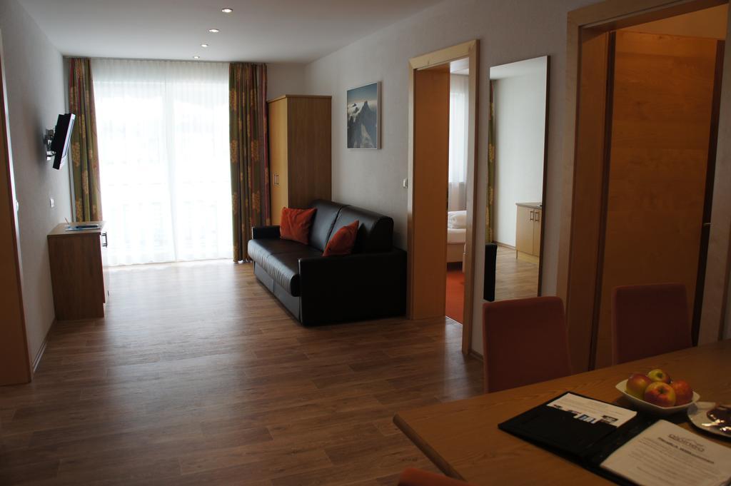 אישגל Alpinea Appartements מראה חיצוני תמונה