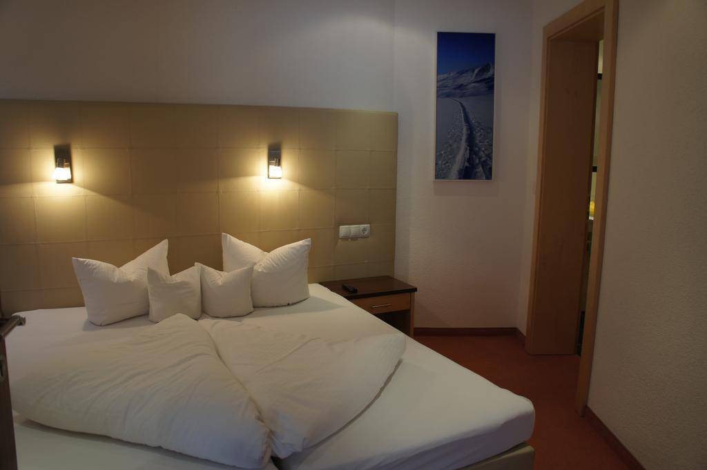 אישגל Alpinea Appartements מראה חיצוני תמונה