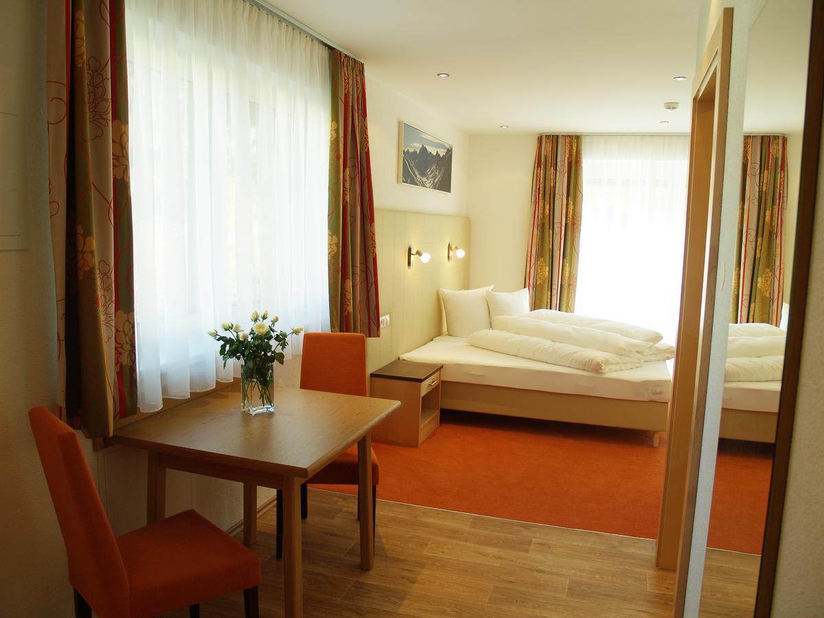 אישגל Alpinea Appartements מראה חיצוני תמונה